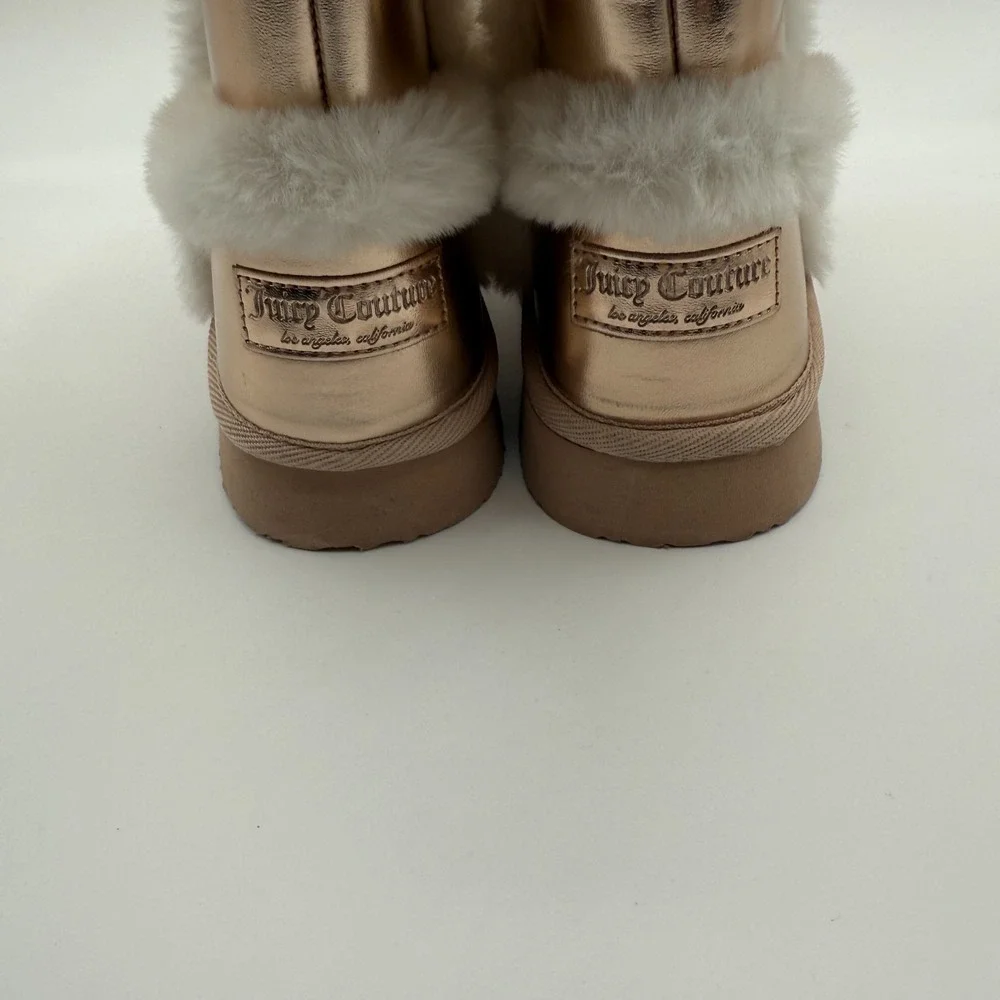 Juicy Couture‎ Rose Gold Faux Fur Boot Womens Size 8 Ankle WInter Boot Y2K NEW